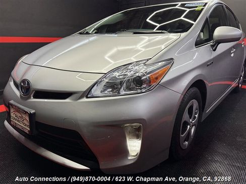 Used 2013 Toyota Prius Two image 27