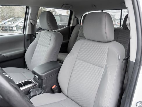 Used 2023 Toyota Tacoma SR5 image 21