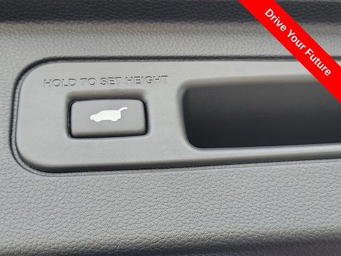 Used 2024 Honda Pilot EX-L image 25