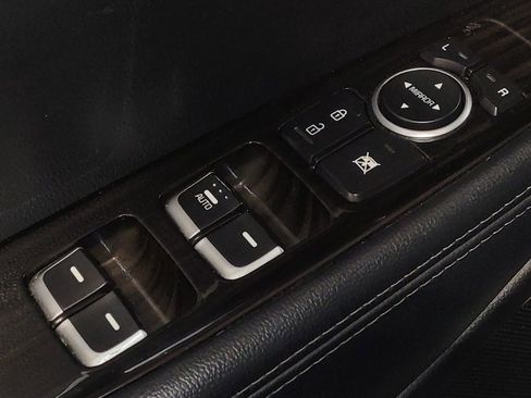 Used 2019 Kia Sorento L FWD image 27
