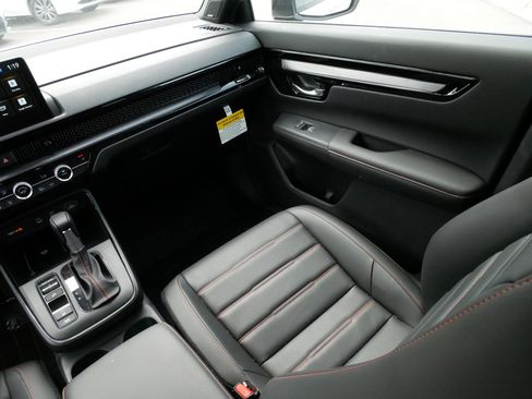 Certified 2026 Honda CR-V Sport Touring image 11