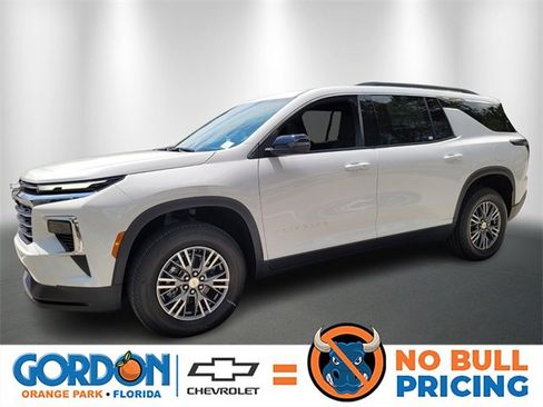 New 2026 Chevrolet Traverse LT image 1