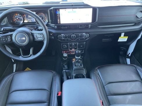 New 2026 Jeep Wrangler Unlimited Rubicon w/ Technology Group AWD/4WD image 22