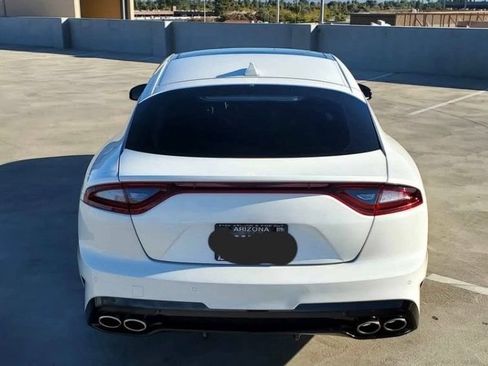 Used 2021 Kia Stinger GT1 RWD image 6