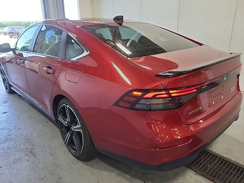 Used 2024 Honda Accord Sport image 4