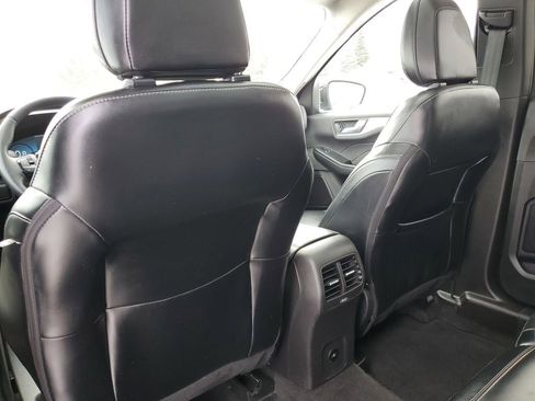 Used 2024 Ford Escape Platinum image 34