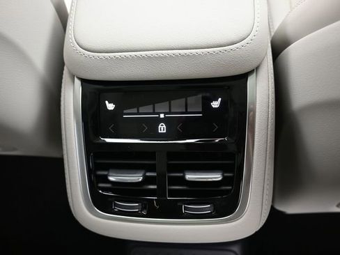 New 2026 Volvo XC90 T8 Ultra w/ Protection Package Premier AWD/4WD image 36