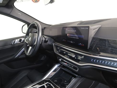 Used 2025 BMW X6 xDrive40i image 45