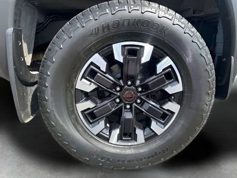 Used 2023 Nissan Frontier PRO-4X w/ Pro Convenience Package AWD/4WD image 43