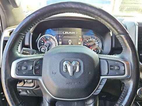 Used 2019 RAM 1500 Big Horn image 17