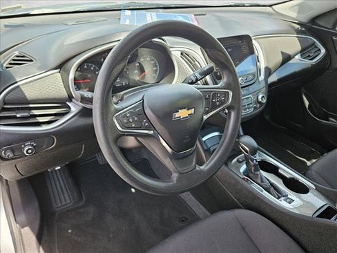 Used 2024 Chevrolet Malibu LT FWD image 10