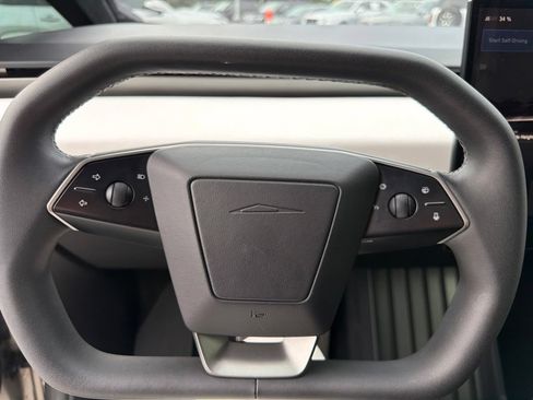 Used 2024 Tesla Cybertruck AWD Crew Cab image 18