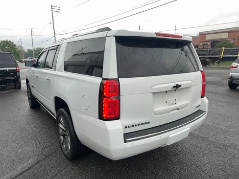 Used 2018 Chevrolet Suburban Premier AWD/4WD image 2