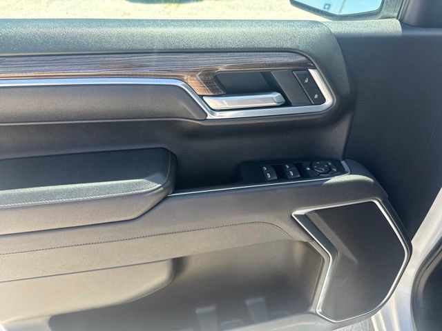 Used 2026 Chevrolet Silverado 1500 LT AWD/4WD image 16