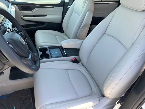 New 2026 Honda Odyssey EX-L image 18