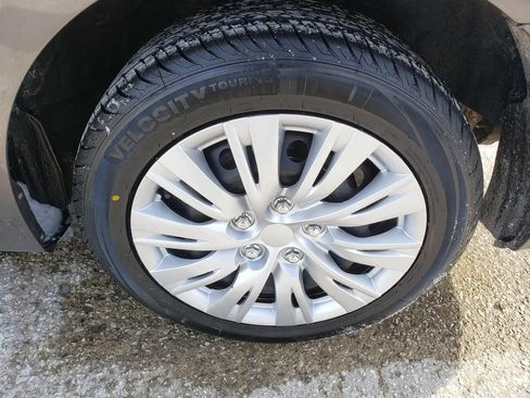Used 2015 Nissan Sentra SV FWD image 43
