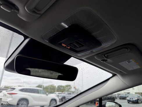 Certified 2024 Toyota Prius LE image 28