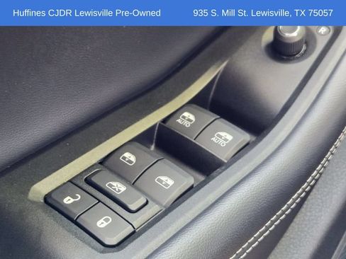 Used 2024 Jeep Grand Cherokee Limited w/ Black Appearance Package RWD image 30
