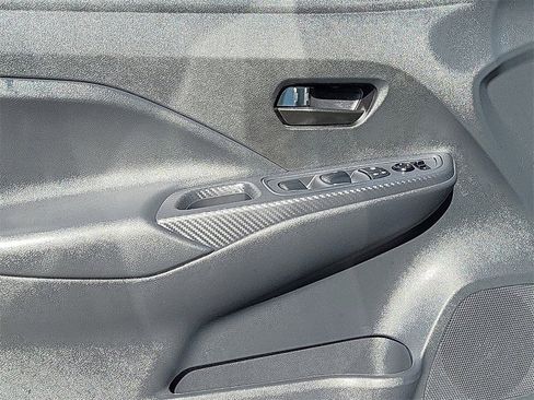 Used 2025 Nissan Versa S w/ Trunk Package image 6