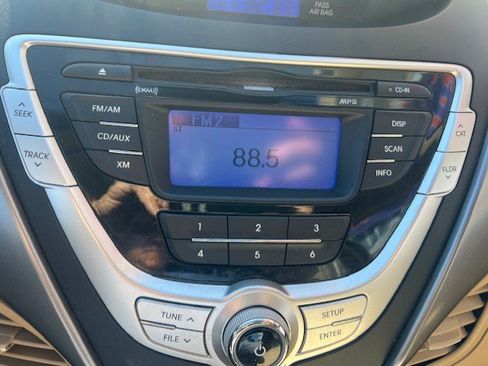 Used 2012 Hyundai Elantra GLS w/ Comfort Pkg 2 FWD image 10