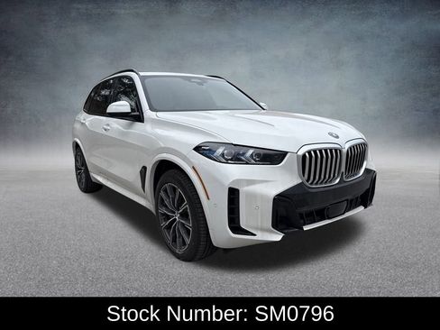 New 2026 BMW X5 xDrive50e image 7