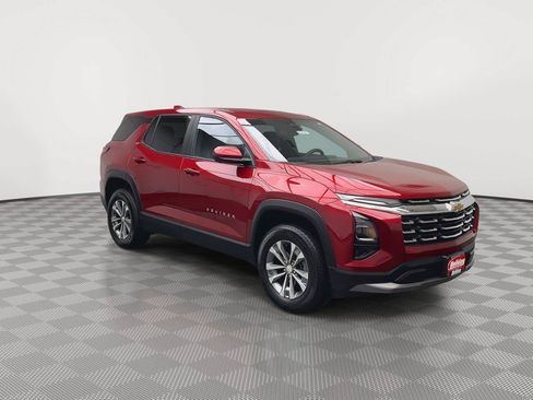 Used 2026 Chevrolet Equinox LT w/ Convenience Package II AWD/4WD image 35