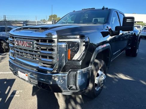 Used 2024 GMC Sierra 3500 SLE w/ SLE Convenience Package RWD image 8