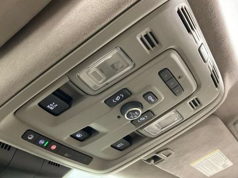 Used 2024 Cadillac Escalade ESV Sport Platinum AWD/4WD image 21