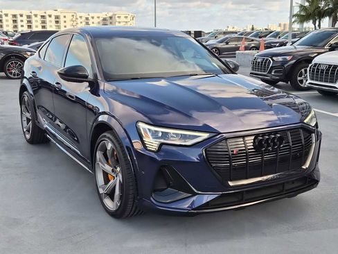 Certified 2022 Audi e-tron S Prestige w/ Prestige Package image 8