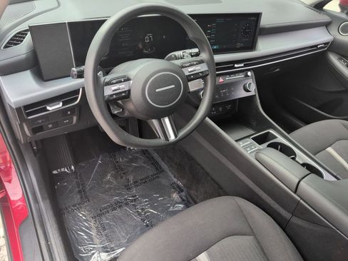 Used 2025 Hyundai Sonata SEL FWD image 15