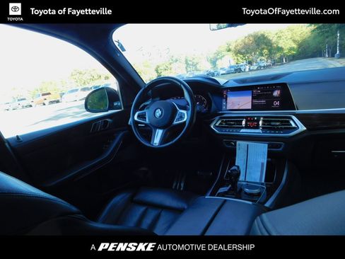 Used 2020 BMW X5 M50i w/ Premium Package AWD/4WD image 2