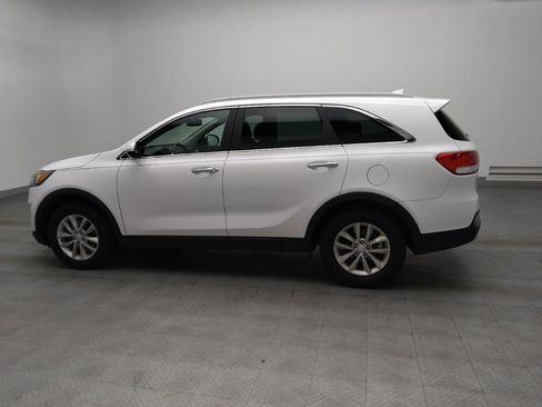 Used 2018 Kia Sorento LX image 3