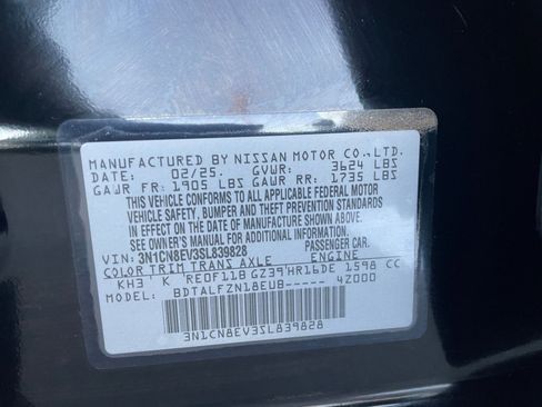 Used 2025 Nissan Versa SV FWD image 27