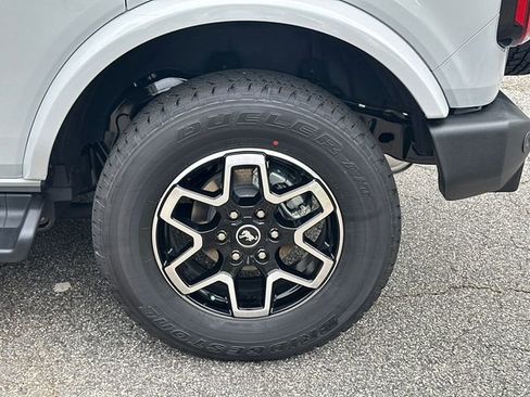 New 2026 Ford Bronco Outer Banks AWD/4WD image 18