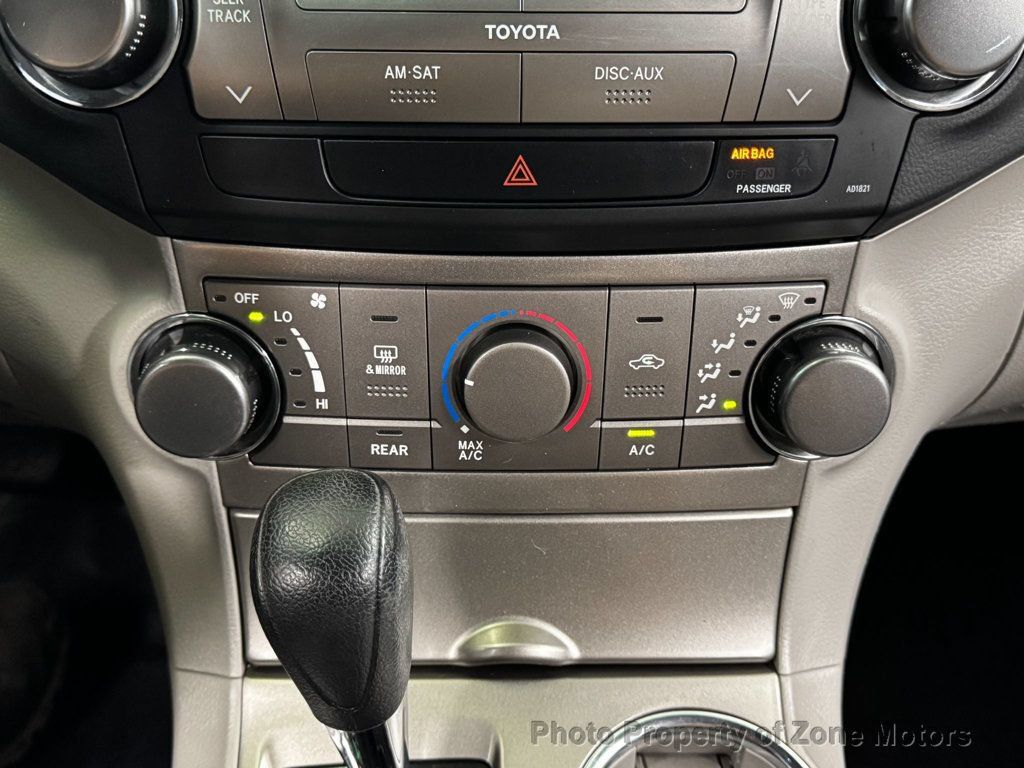 Used 2011 Toyota Highlander 4WD w/ Tow Pkg image 36