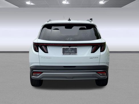 Used 2025 Hyundai Tucson Limited AWD/4WD image 10