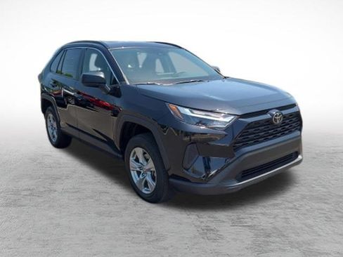 Certified 2025 Toyota RAV4 LE AWD/4WD image 3