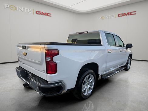 Certified 2022 Chevrolet Silverado 1500 LTZ w/ Z71 Off-Road Package image 6