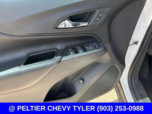 Used 2020 Chevrolet Equinox LT FWD image 12