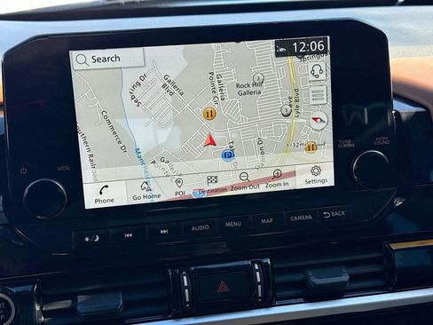 Used 2022 Nissan Pathfinder Platinum w/ Cargo Package image 13