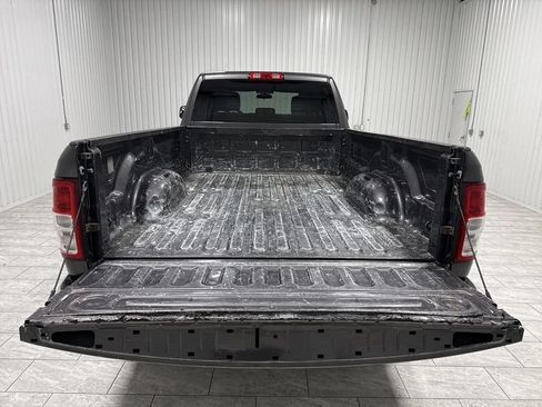 Used 2022 RAM 2500 Tradesman w/ Chrome Appearance Group AWD/4WD image 27