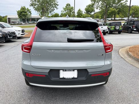 Used 2025 Volvo XC40 B5 Core w/ Protection Package Premier AWD/4WD image 10