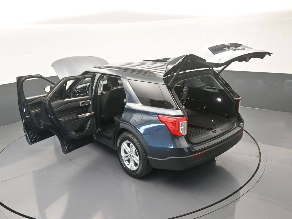 Used 2023 Ford Explorer XLT RWD image 62