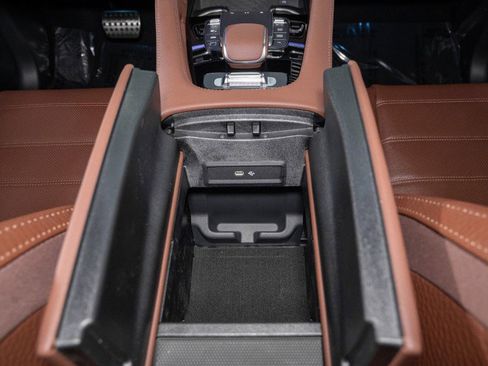 New 2026 Mercedes-Benz GLS 580 4MATIC image 26