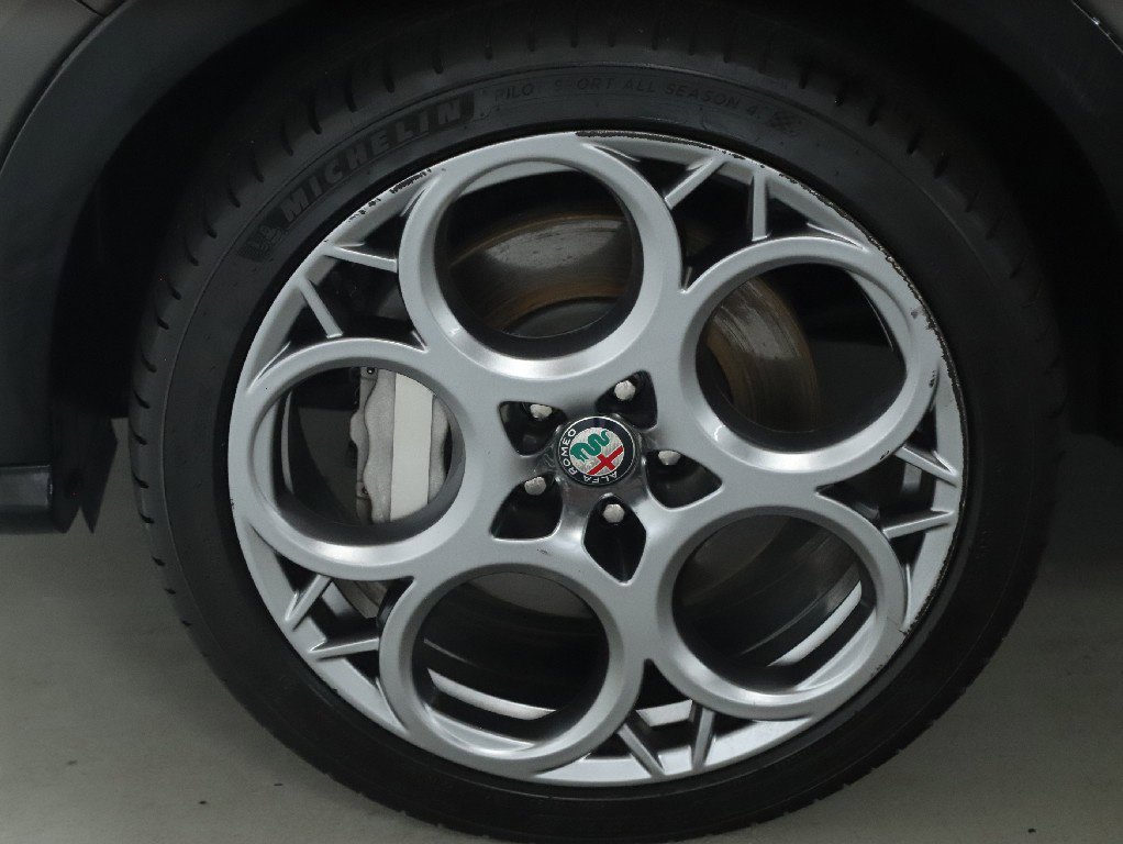 Used 2024 Alfa Romeo Tonale Ti w/ Active Assist Package AWD/4WD image 39