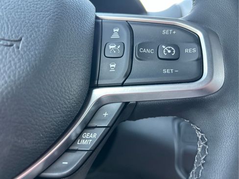 New 2026 RAM 2500 Big Horn AWD/4WD image 15