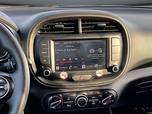 Used 2024 Kia Soul LX w/ Option Group 015 image 9