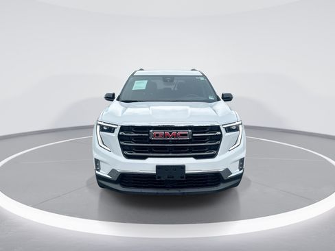 Used 2026 GMC Acadia Elevation w/ Elevation Premium Package AWD/4WD image 3