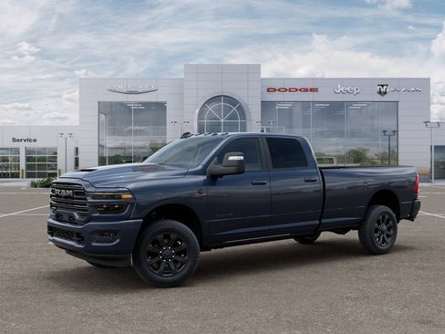 New 2026 RAM 2500 Laramie AWD/4WD image 2