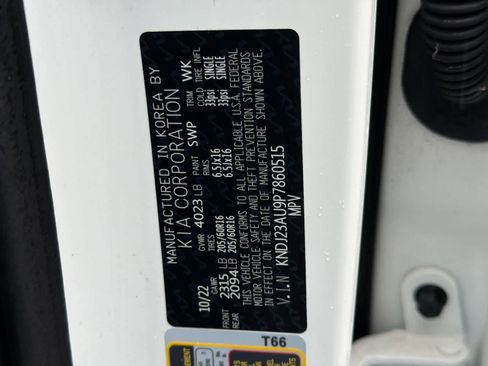 Used 2023 Kia Soul LX w/ LX Technology Package image 36